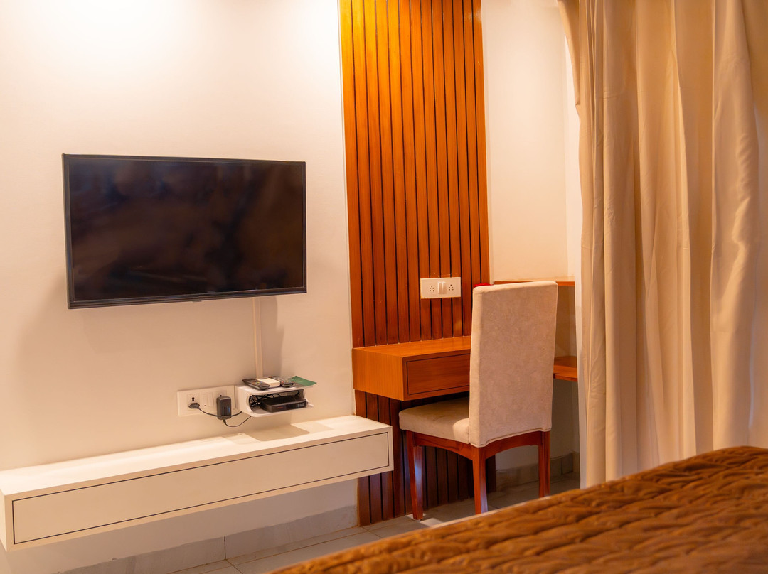 Montclair Ananta Elite Solan