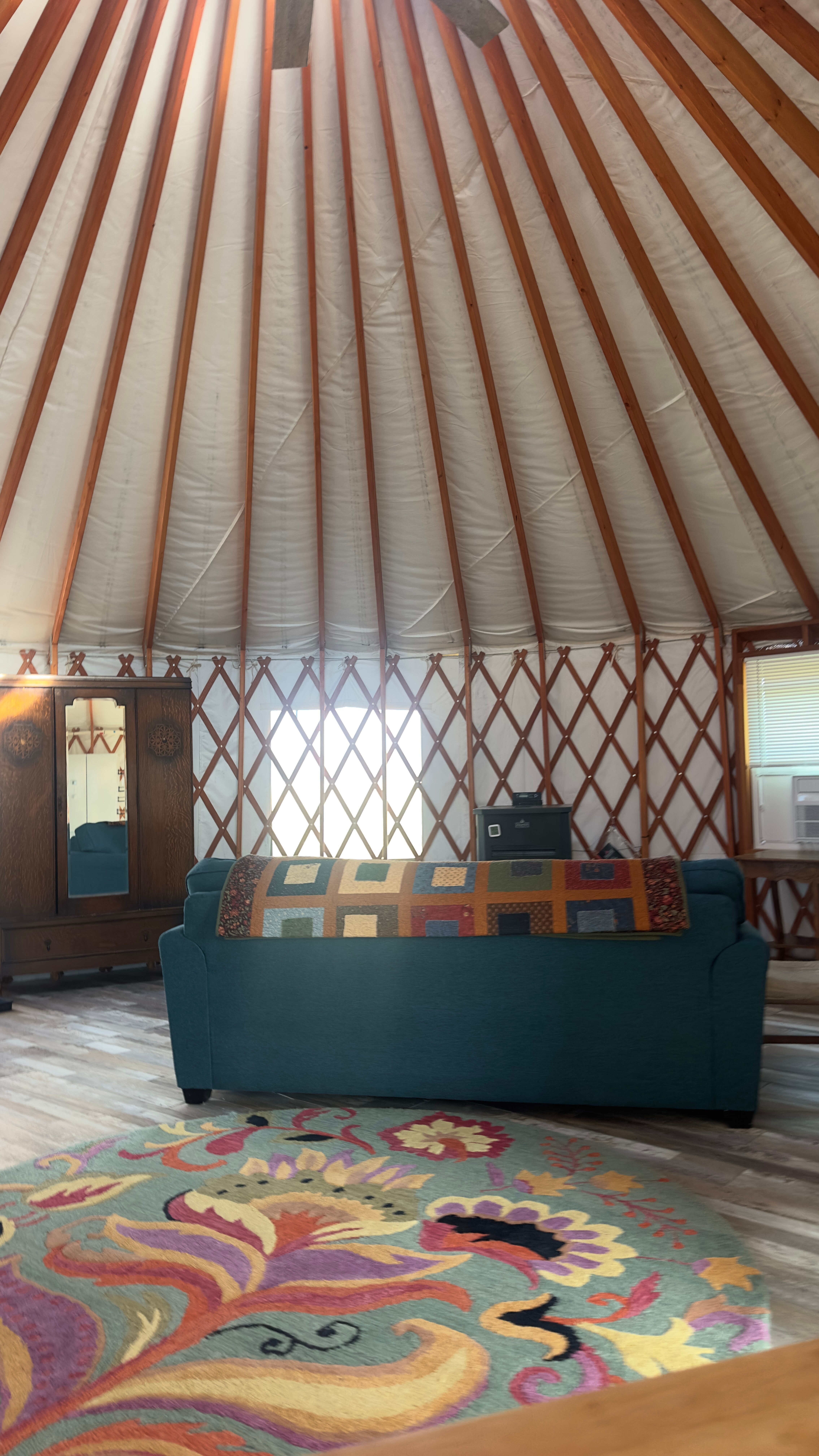 Hansen Guest Ranch-官方