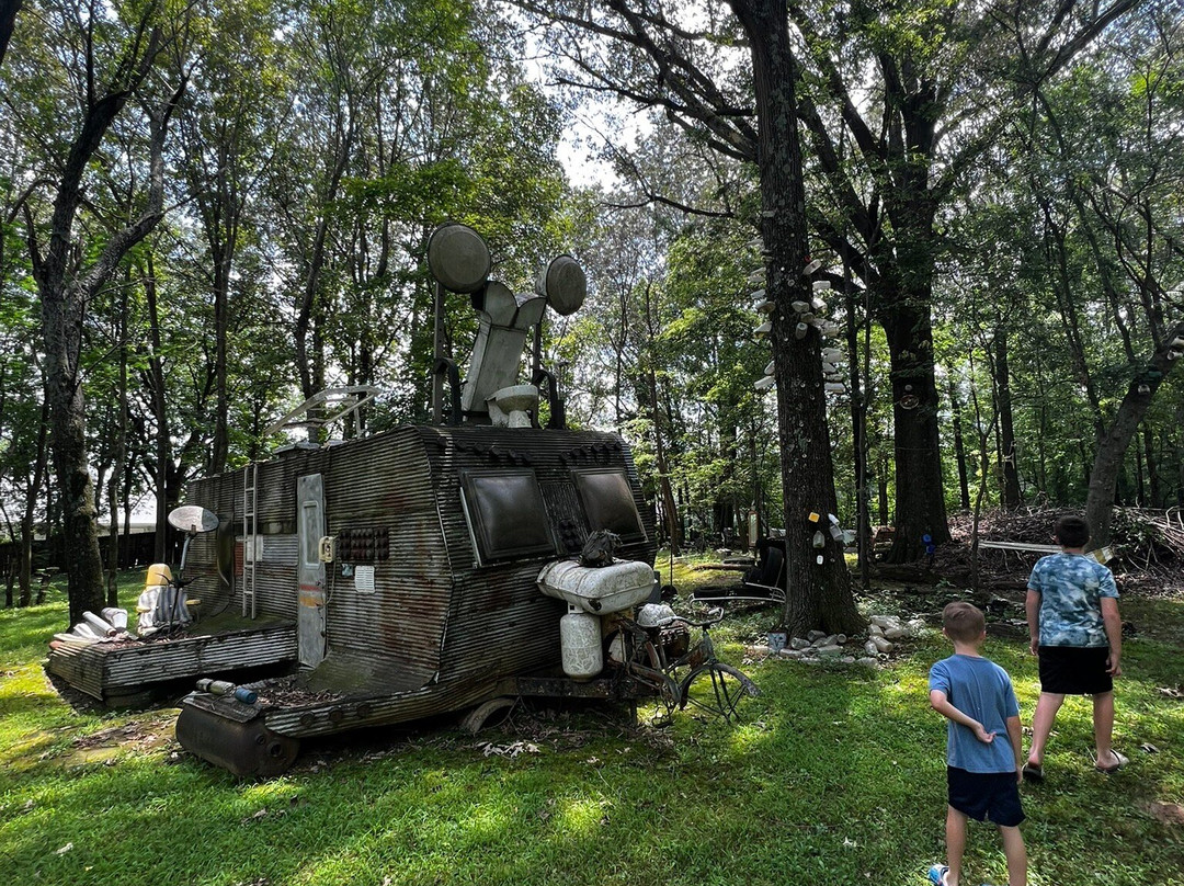 Apple Valley Hillbilly Garden and Toyland-Calvert City必去景点