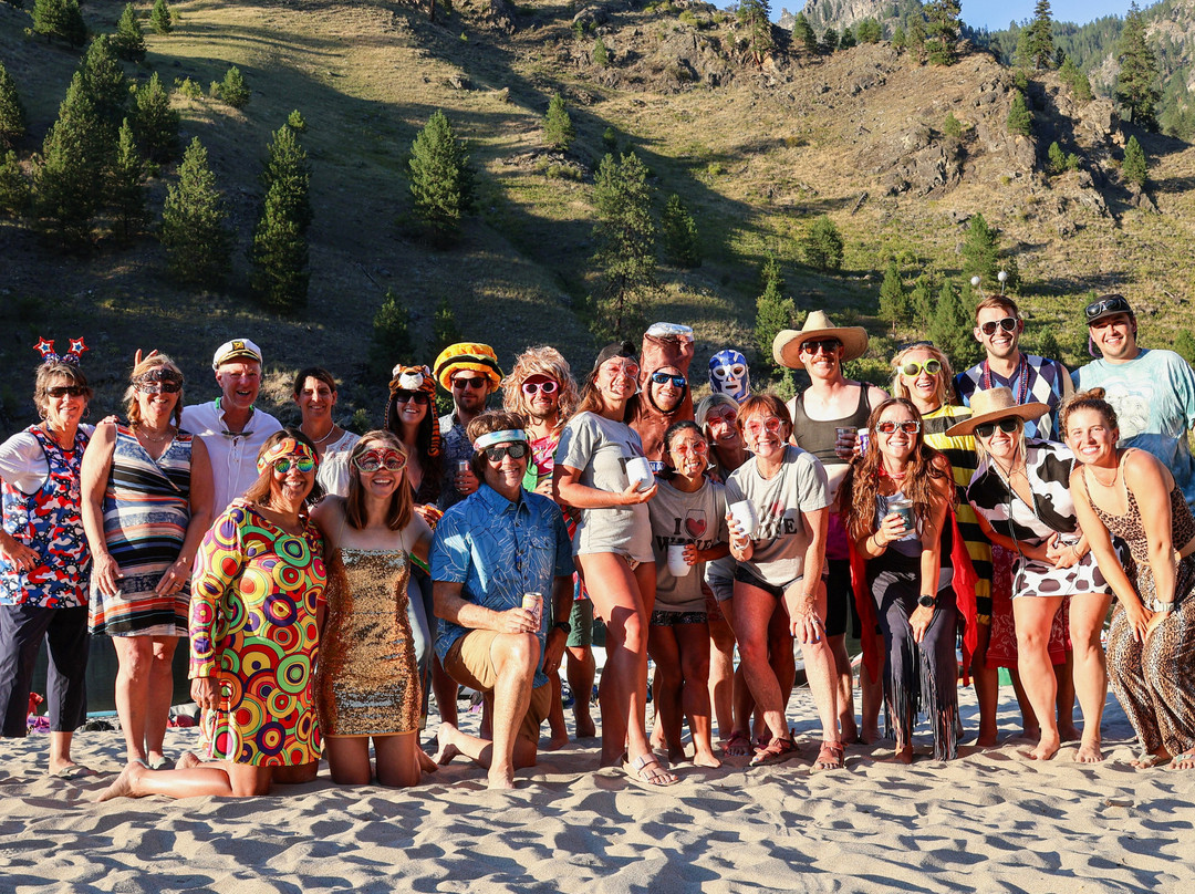 Rocky Mountain River Tours-Stanley必去景点