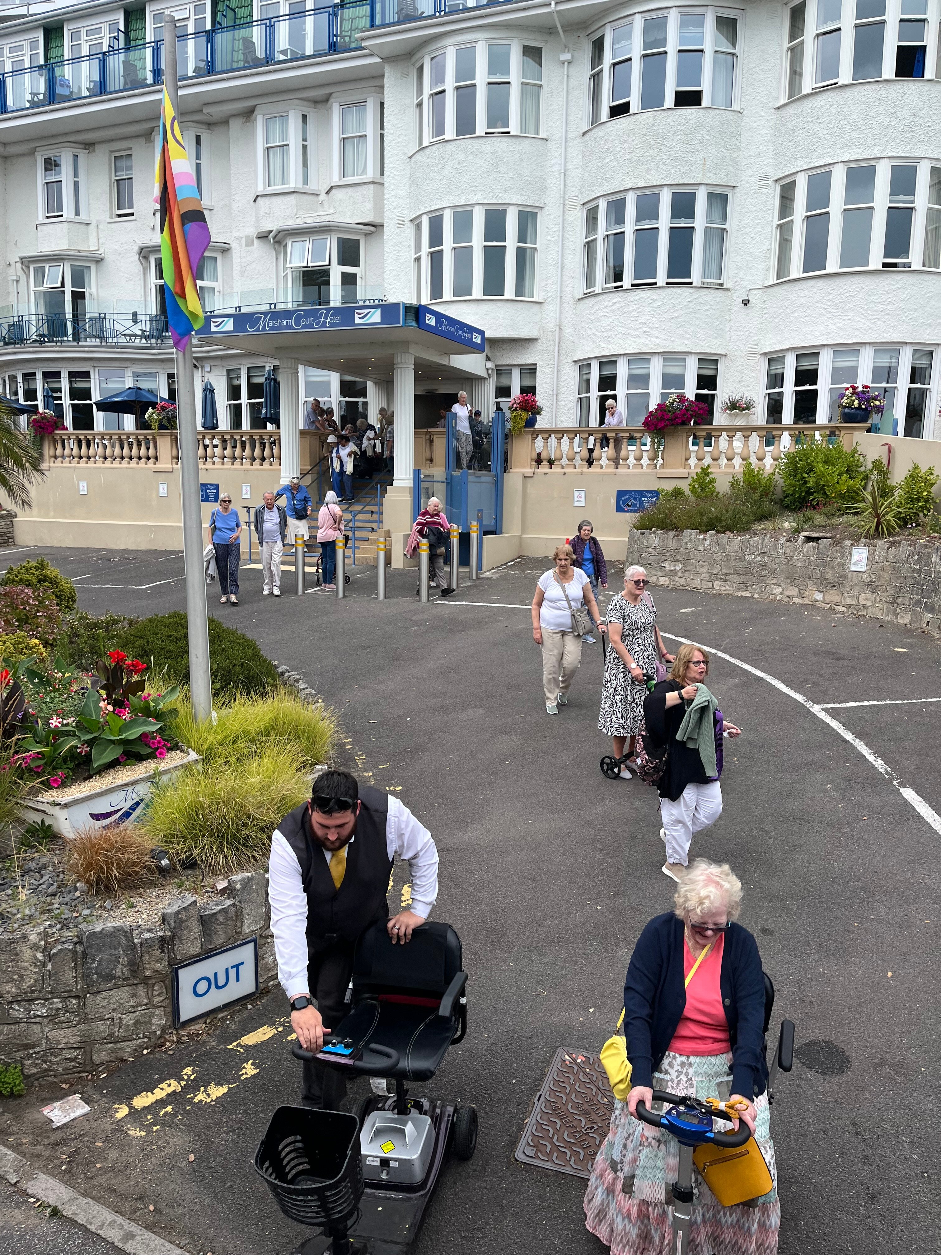 Marsham Court Hotel-浴室