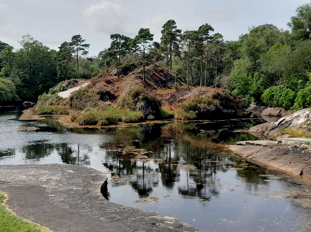 Blue Pool Amenity Area-Glengarriff必去景点