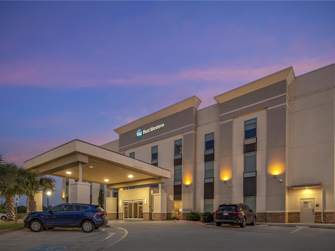 Best Western Green Oak Inn & Suites主图