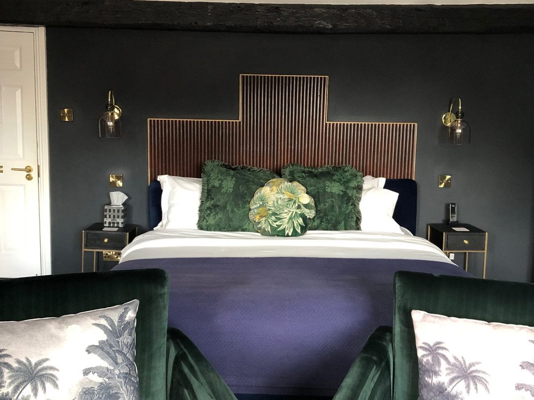 The George Hotel主图