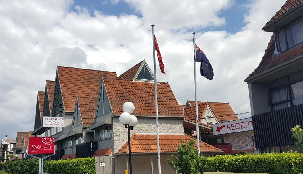 奥克兰玫瑰园酒店主图