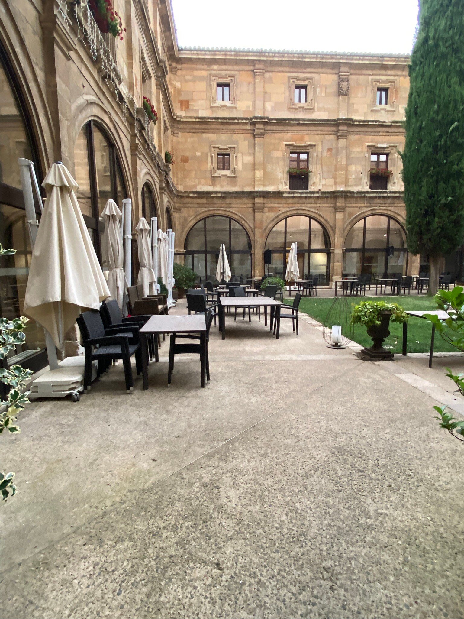 Hotel Real Colegiata de San Isidoro-官方