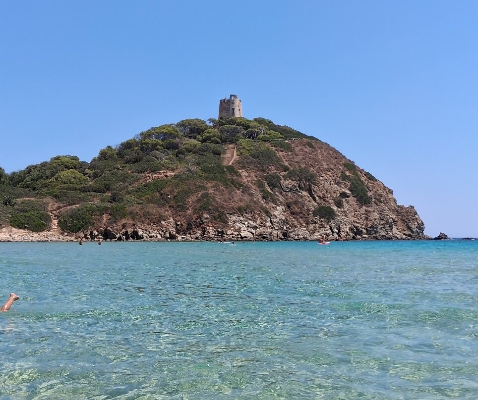 Beach Club Su Giudeu-Domus de Maria必去景点