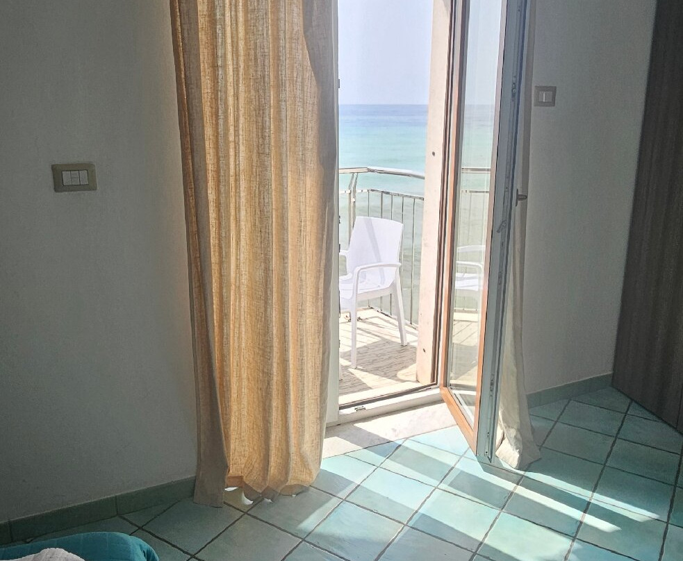 Hotel La Perla主图