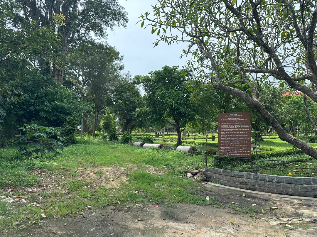 Bishop of Kontum's Building-昆嵩必去景点