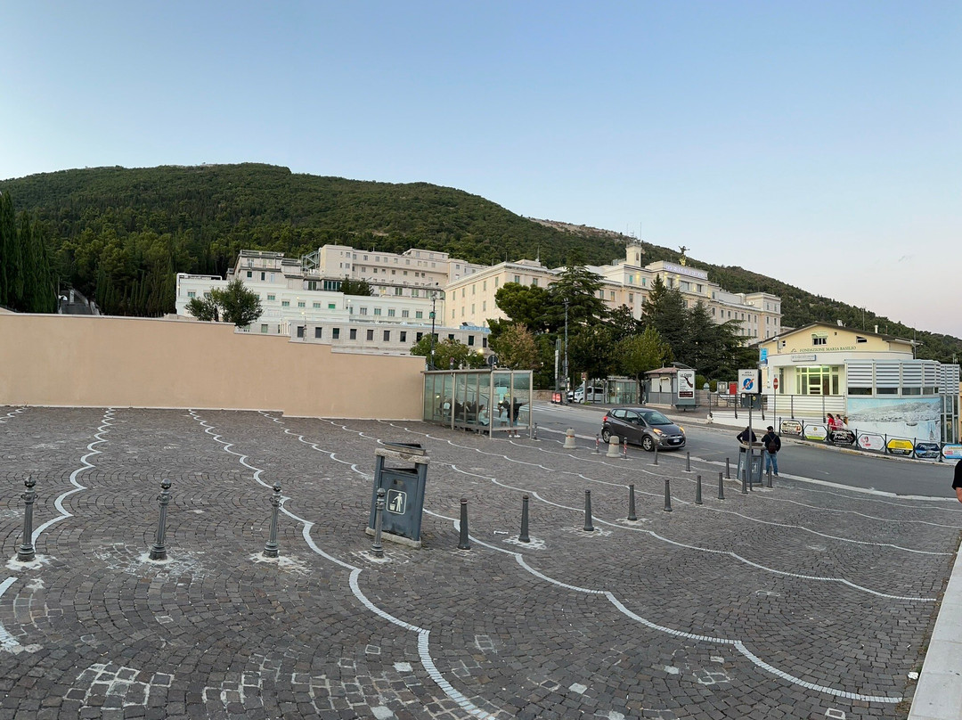 Santuario di Padre Pio-福贾必去景点