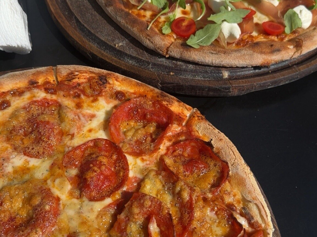 Pizzeri Corner ( Piceri Corner Golem)