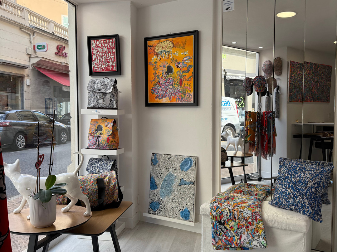 Galerie Ausello-芒通必去景点