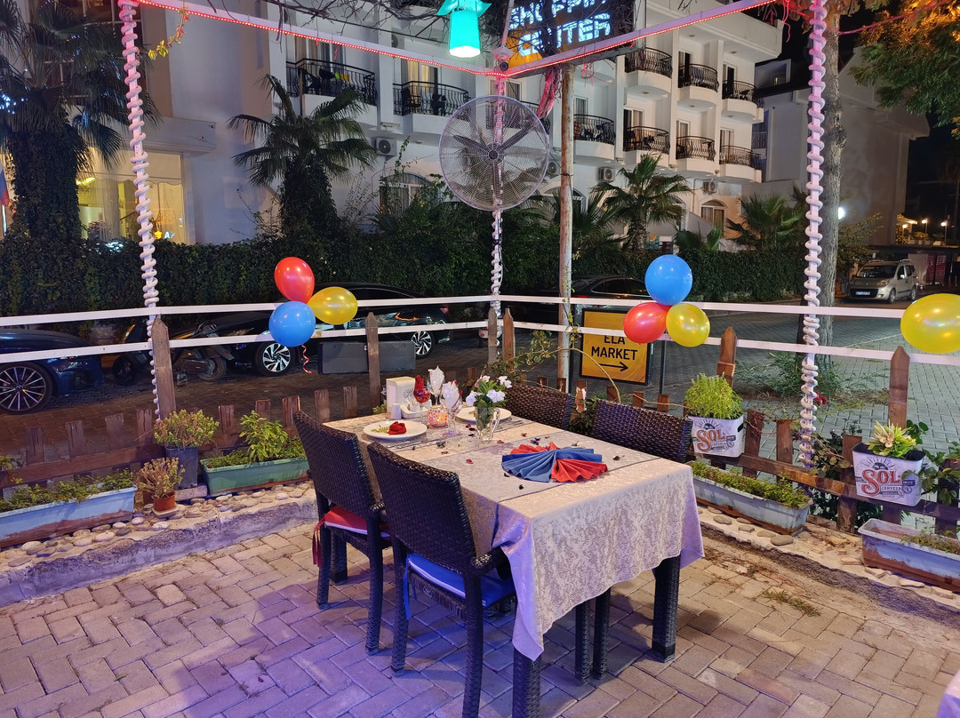 Corner Restaurant Cafe Bar