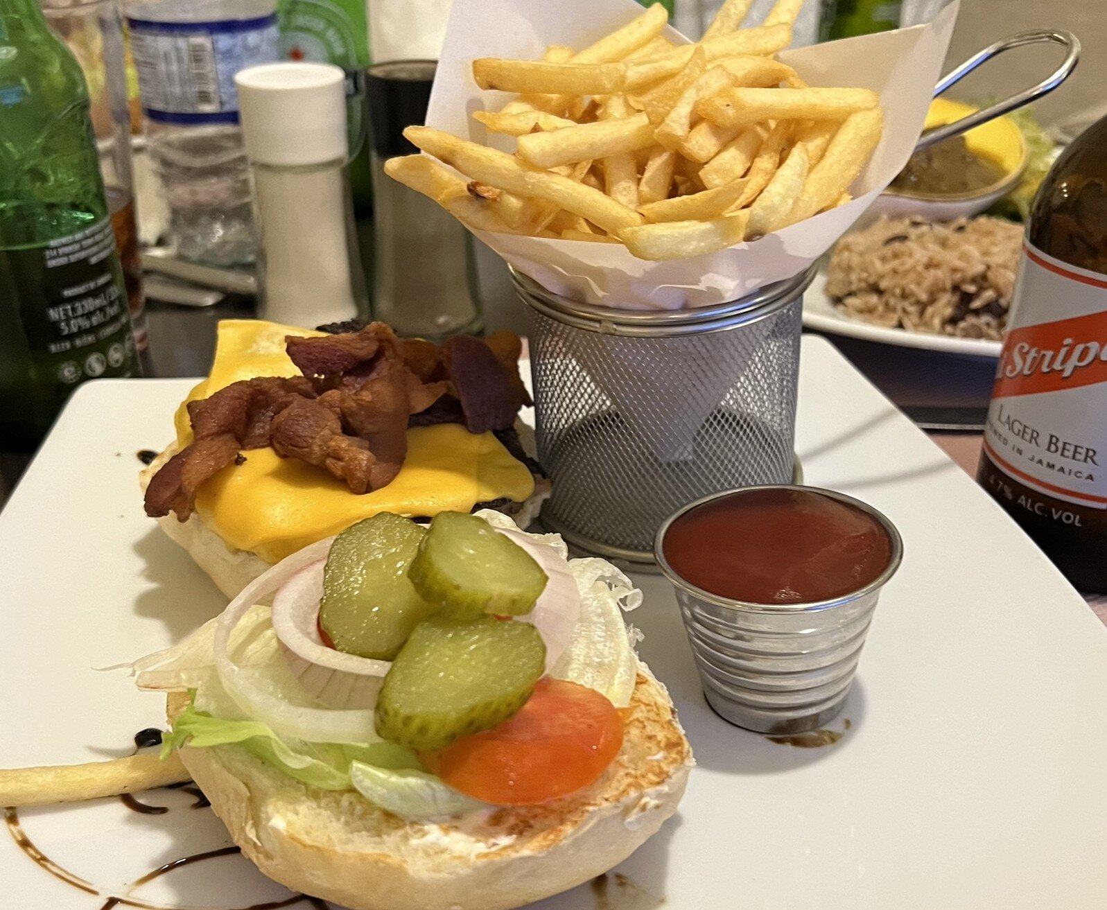 Courtyard by Marriott Kingston, Jamaica-官方