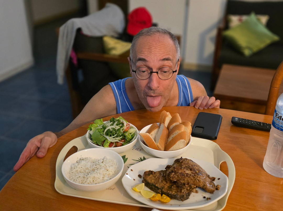 Cavern Apartments主图