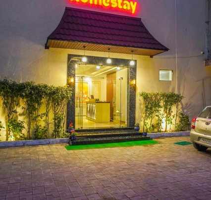 Kanha Homestay & Motel