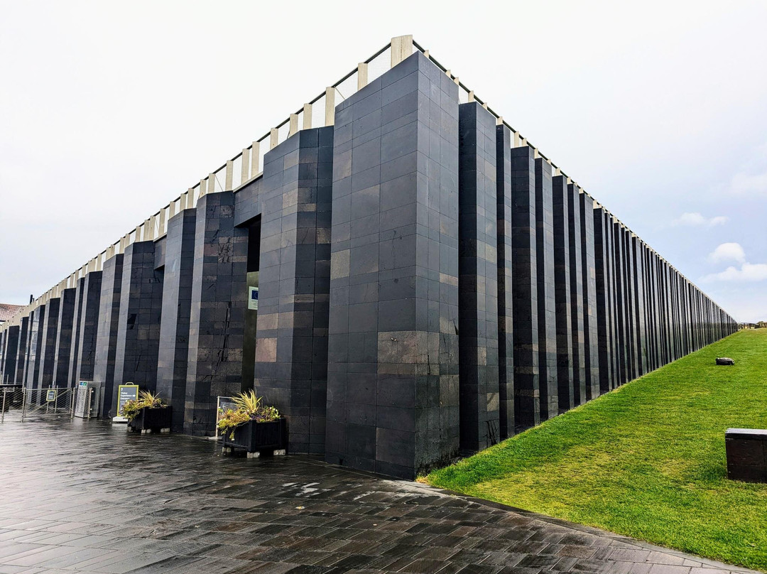 Giant's Causeway Visitor Centre-布什米尔斯必去景点