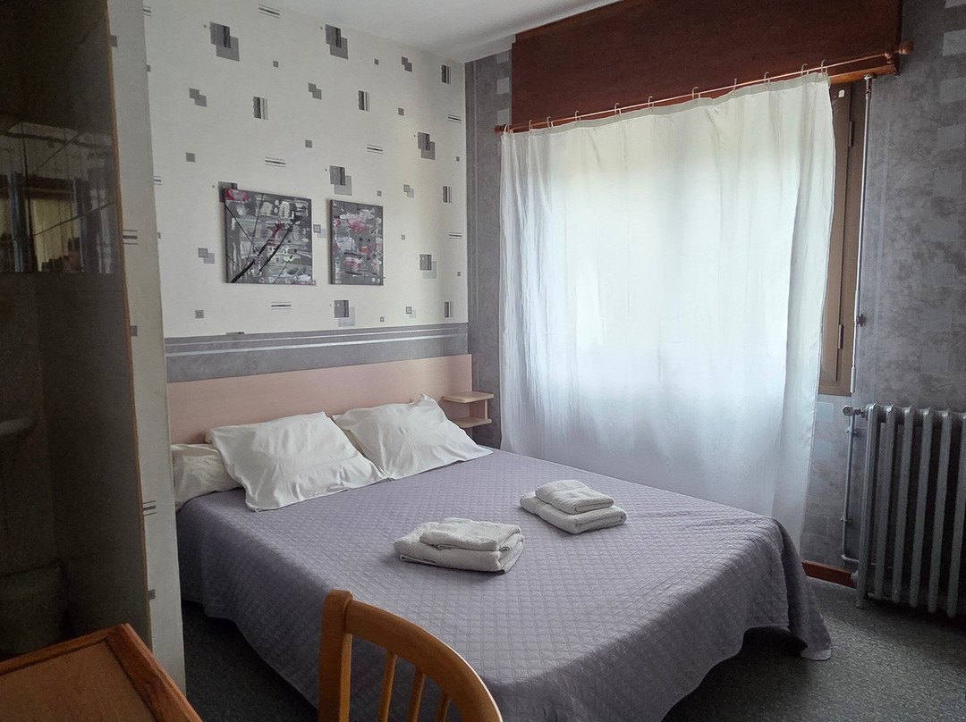 Hôtel des Touristes主图