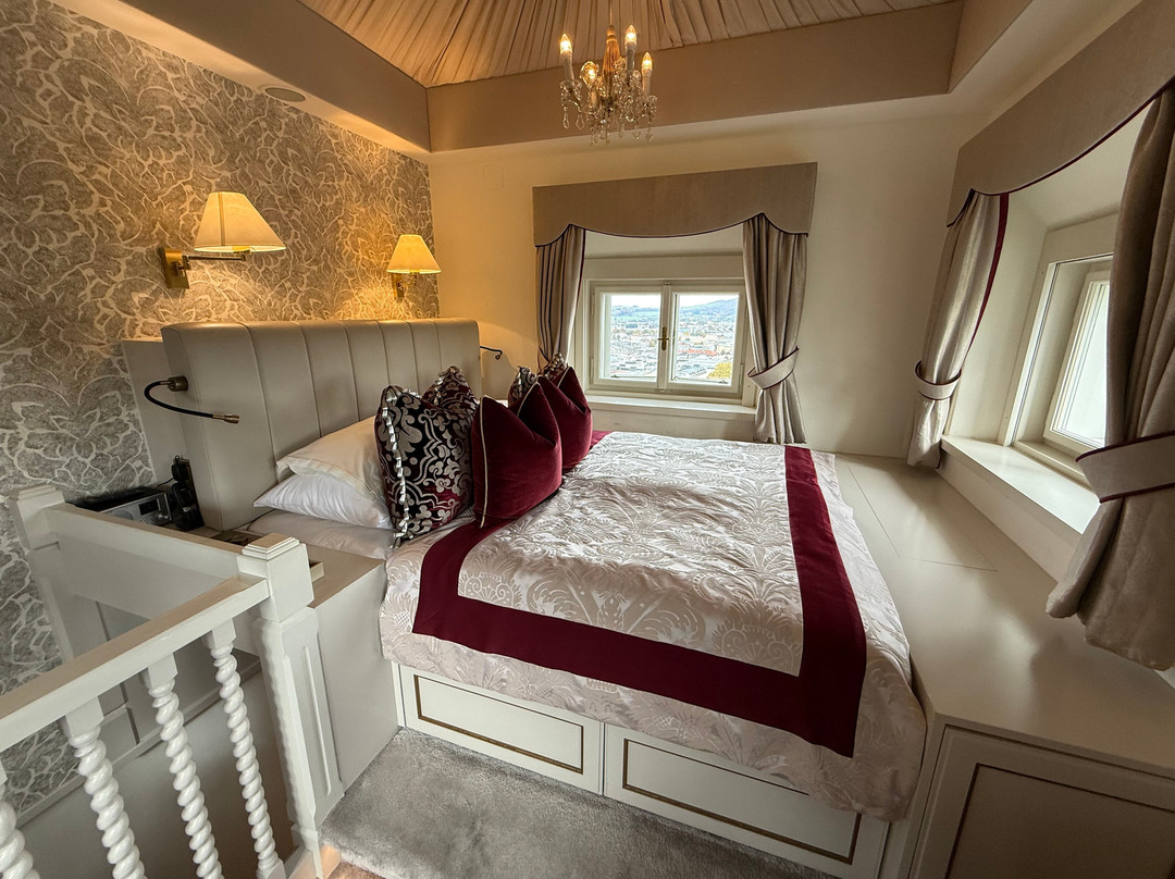 蒙切斯泰恩城堡酒店主图