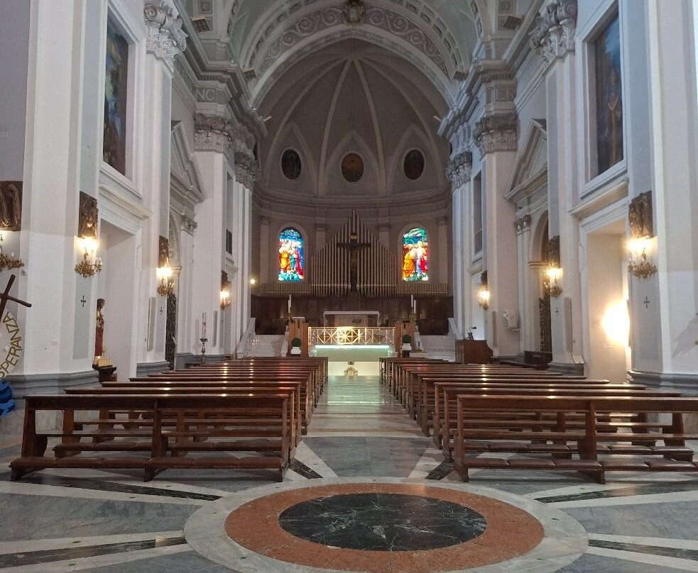 Basilica di San Tommaso Apostolo-Ortona必去景点