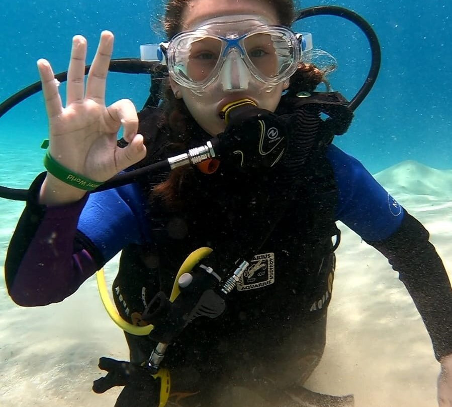 Aquarius Diving Club-马卡迪湾必去景点
