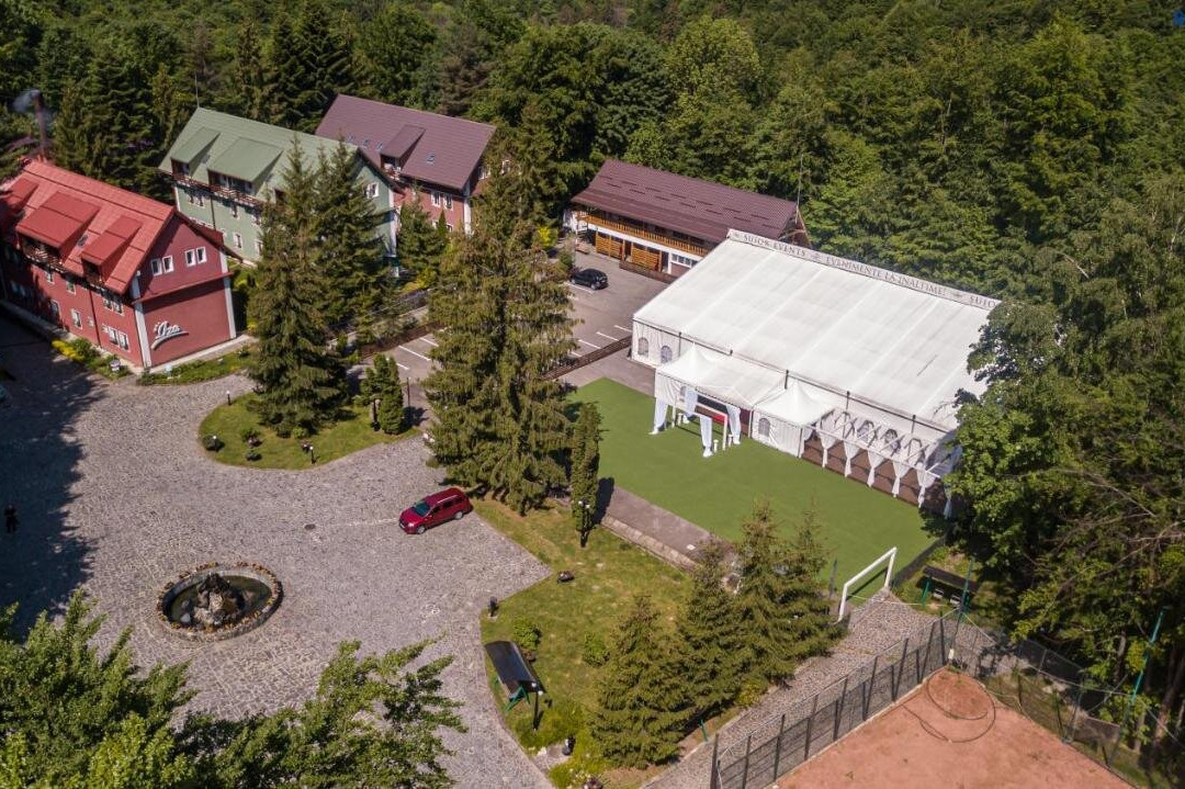 Turist Suior Baza主图