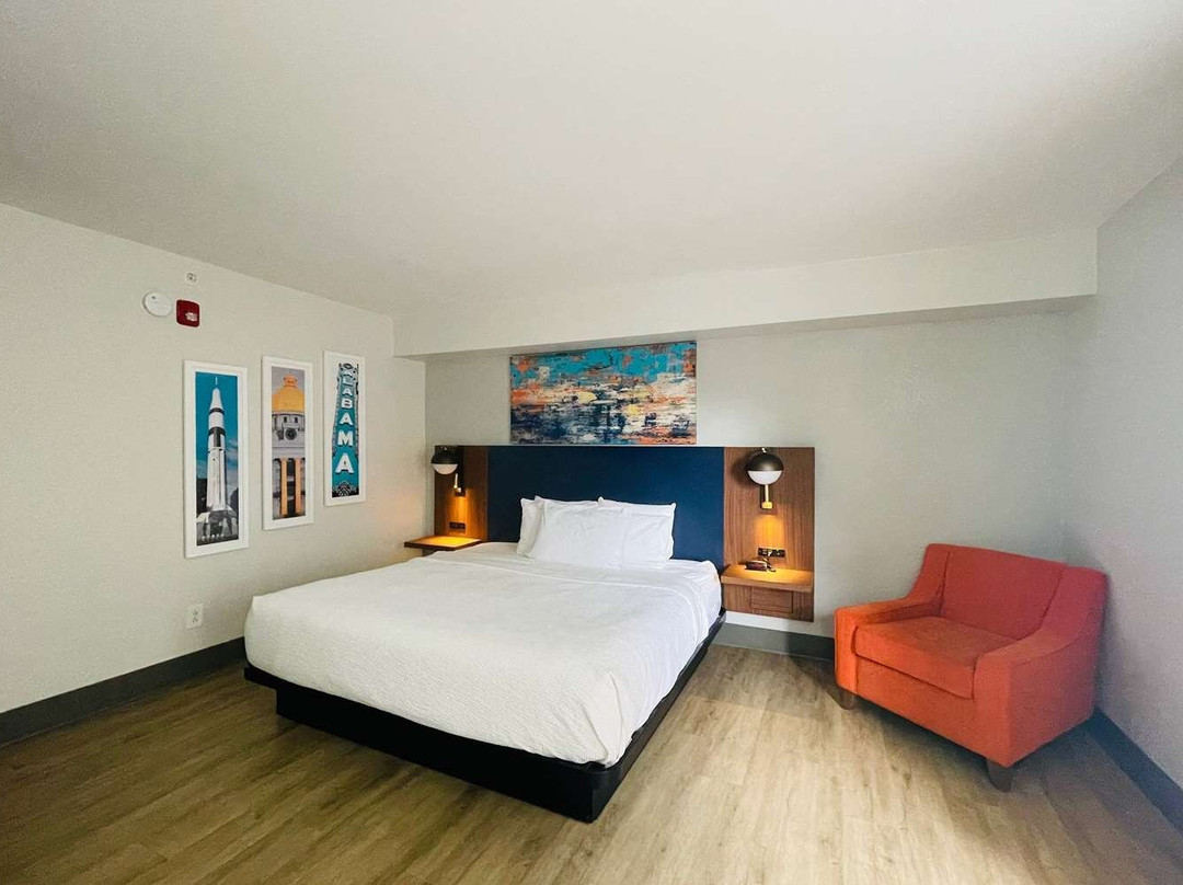 La Quinta Inn & Suites by Wyndham Birmingham Homewood主图