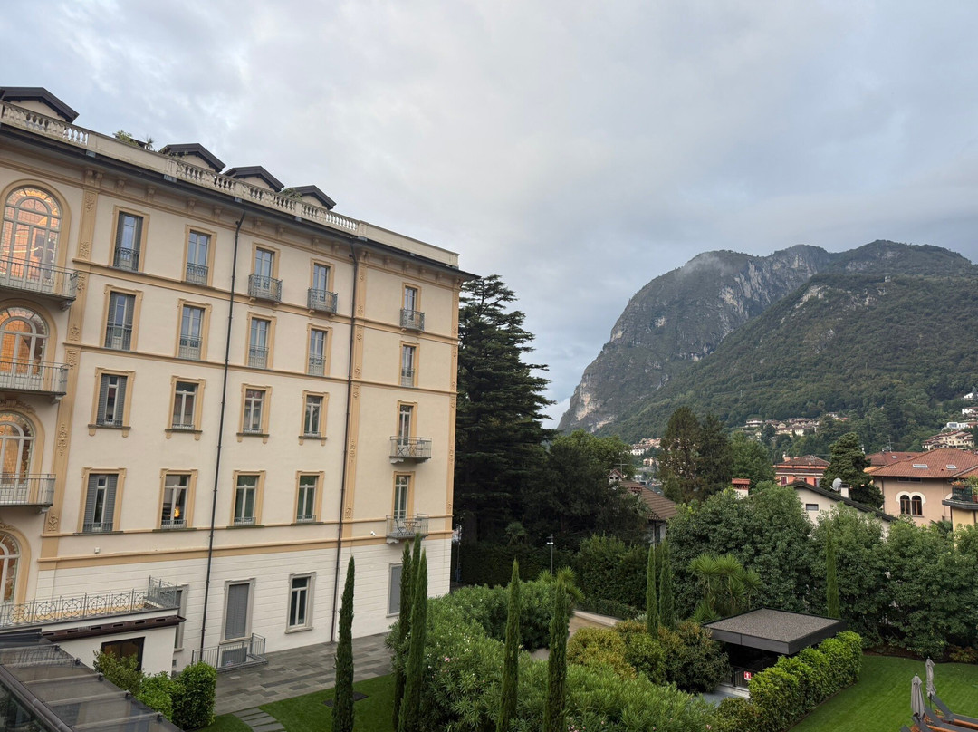 维多利亚大酒店主图