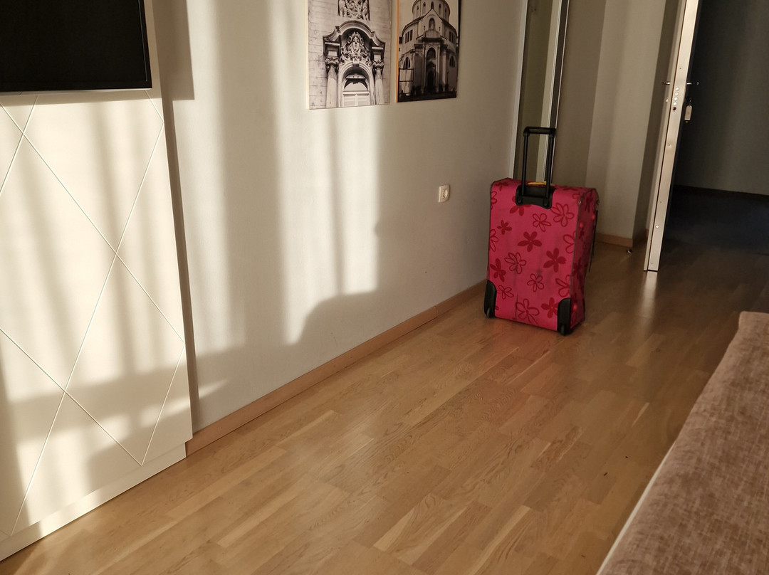 Apartments & Rooms Preelook主图