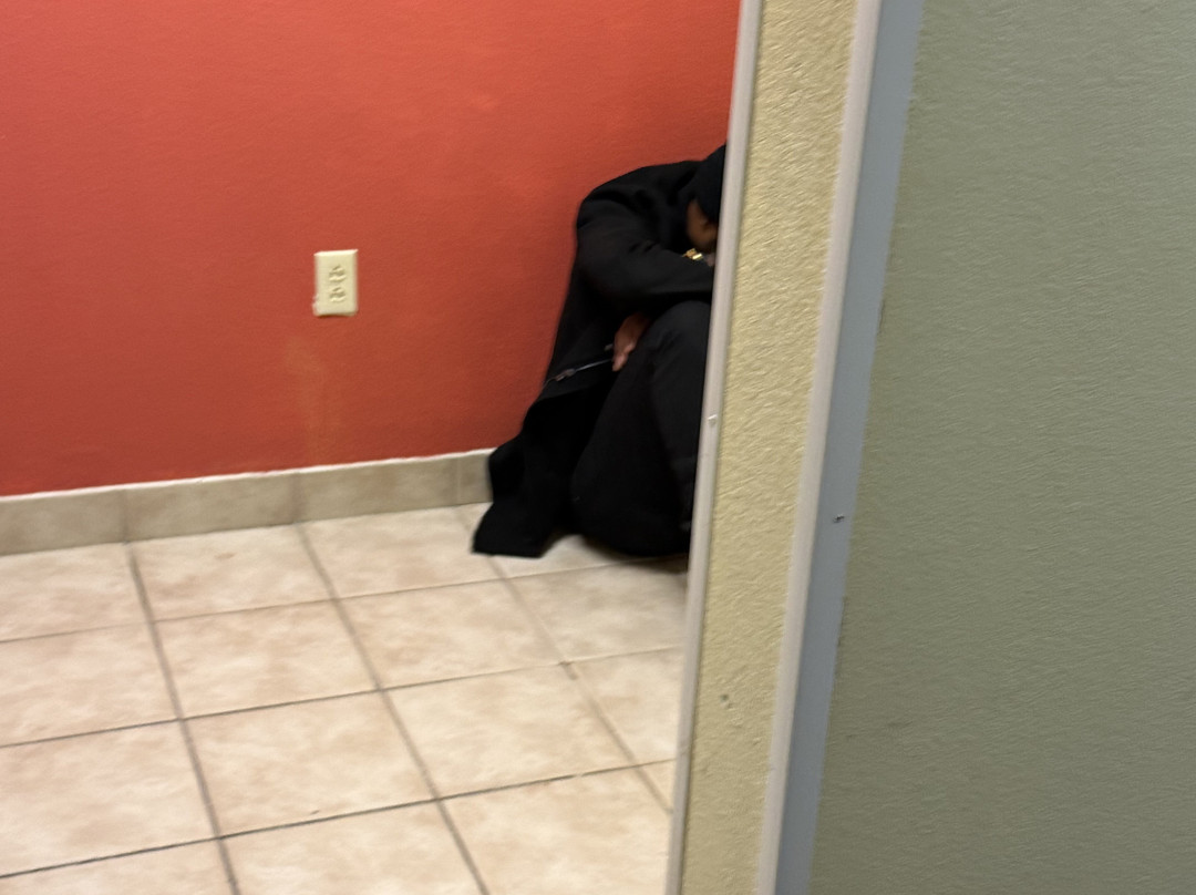 Days Inn & Suites by Wyndham Laurel Near Fort Meade主图