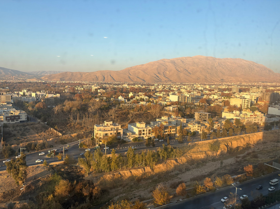 占兰大酒店主图