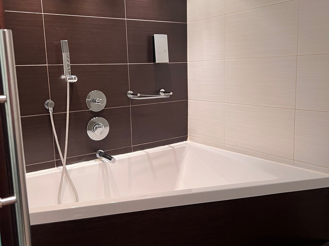 黑松露酒店主图