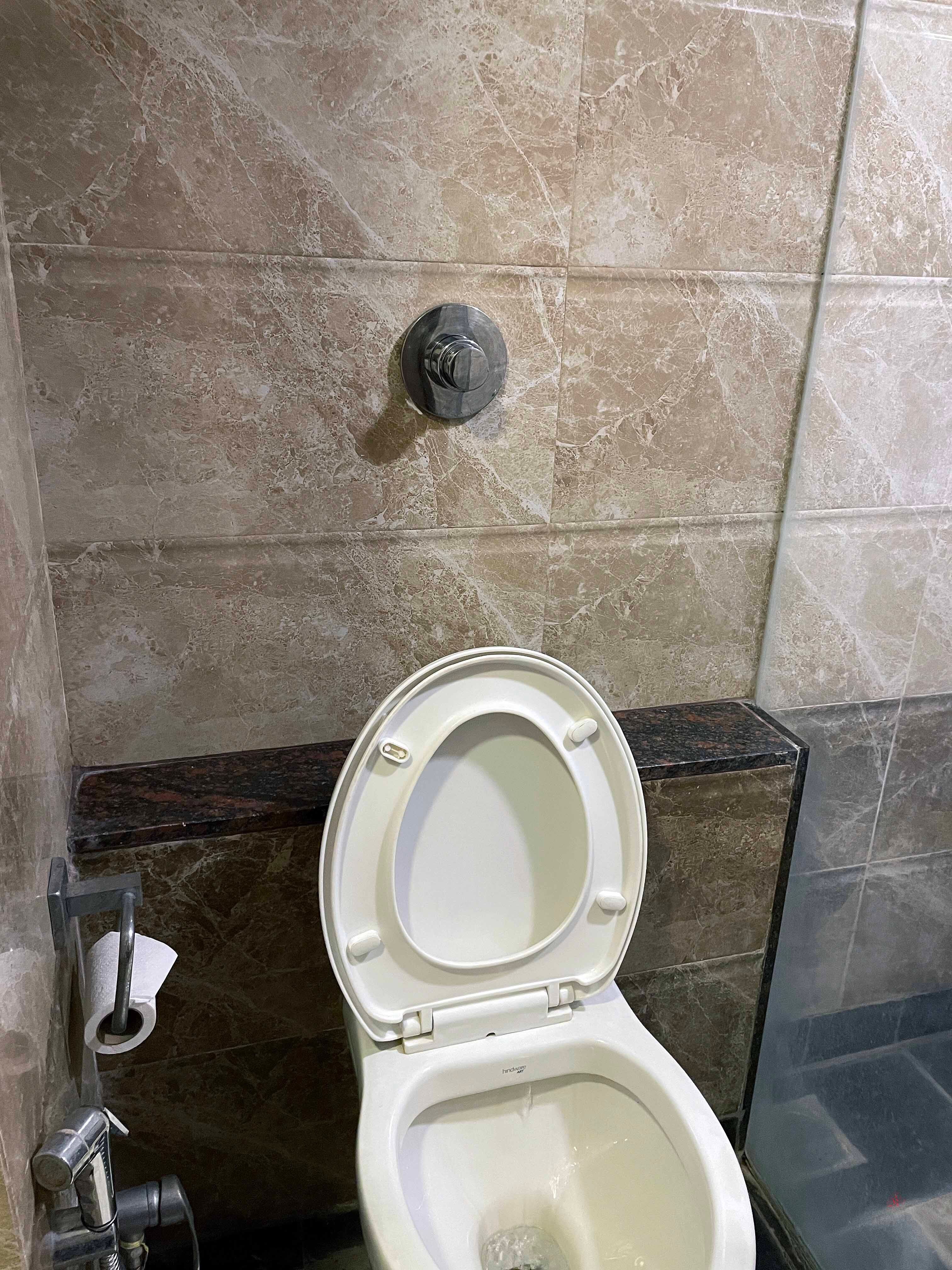 Sterling V Grand Madurai-浴室