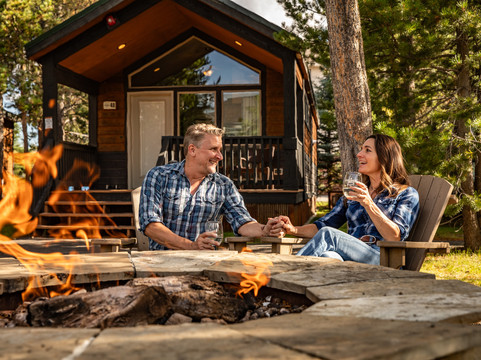 黄石探索者小屋主图