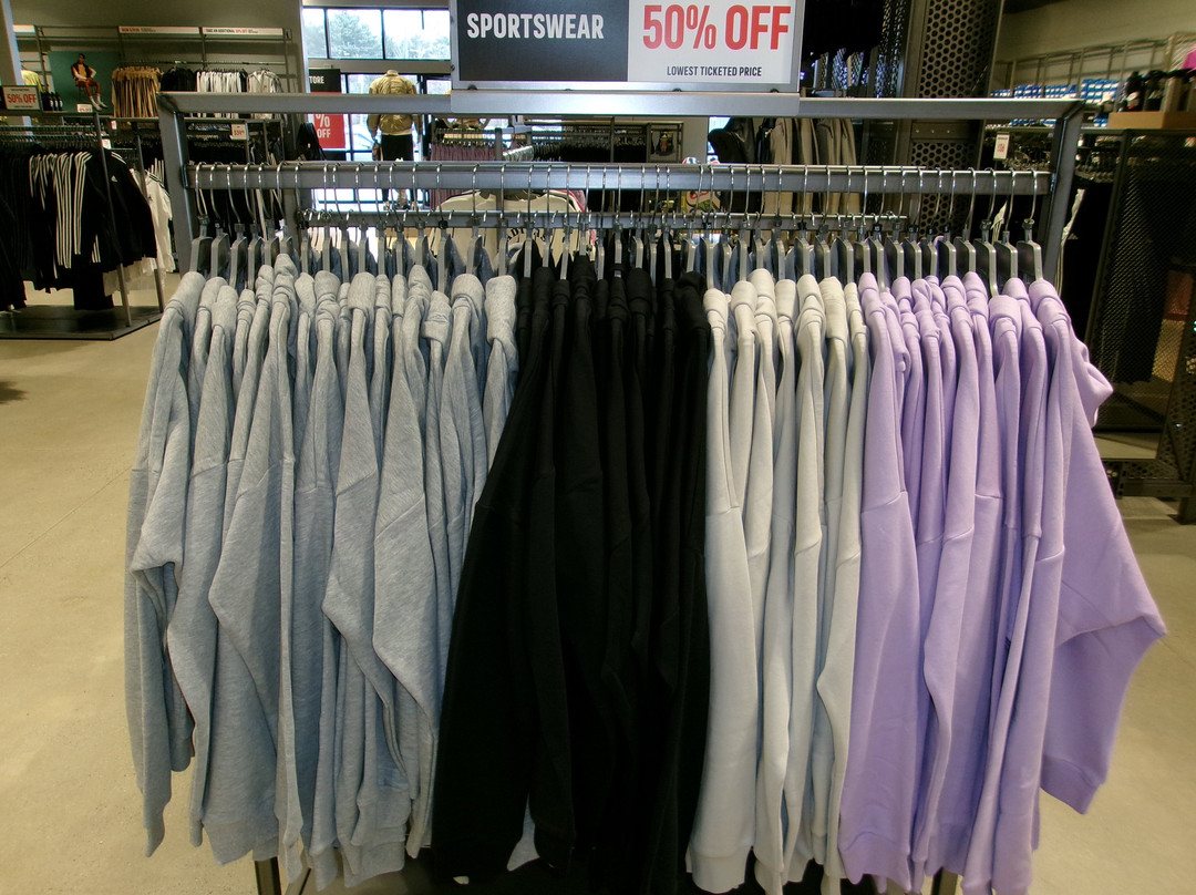 Adidas Outlet Store-Kittery必去景点