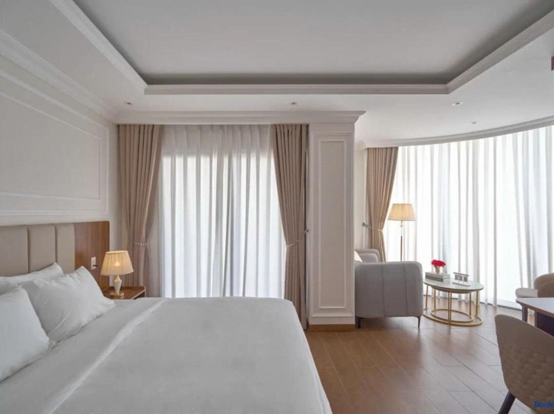 Lyns Hotel