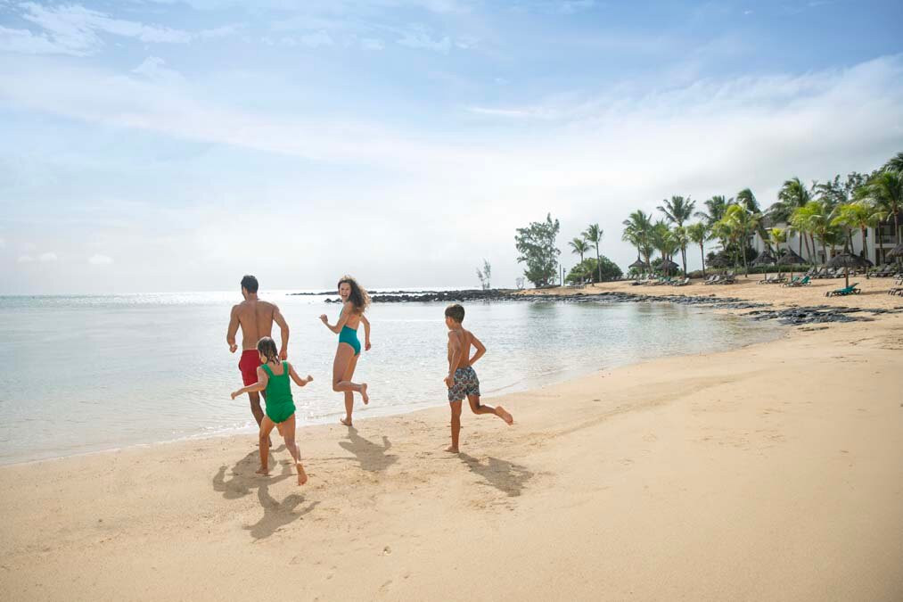 巨浪乐卡诺涅尔酒店主图