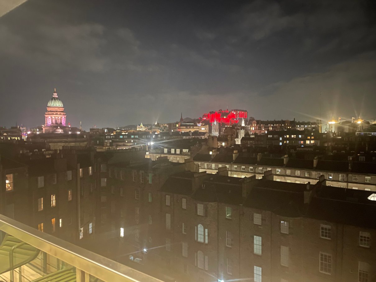 The Resident Edinburgh-官方