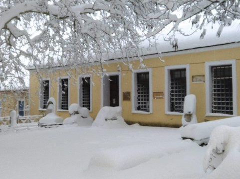 Fámpeio Mouseío-Lafkos必去景点