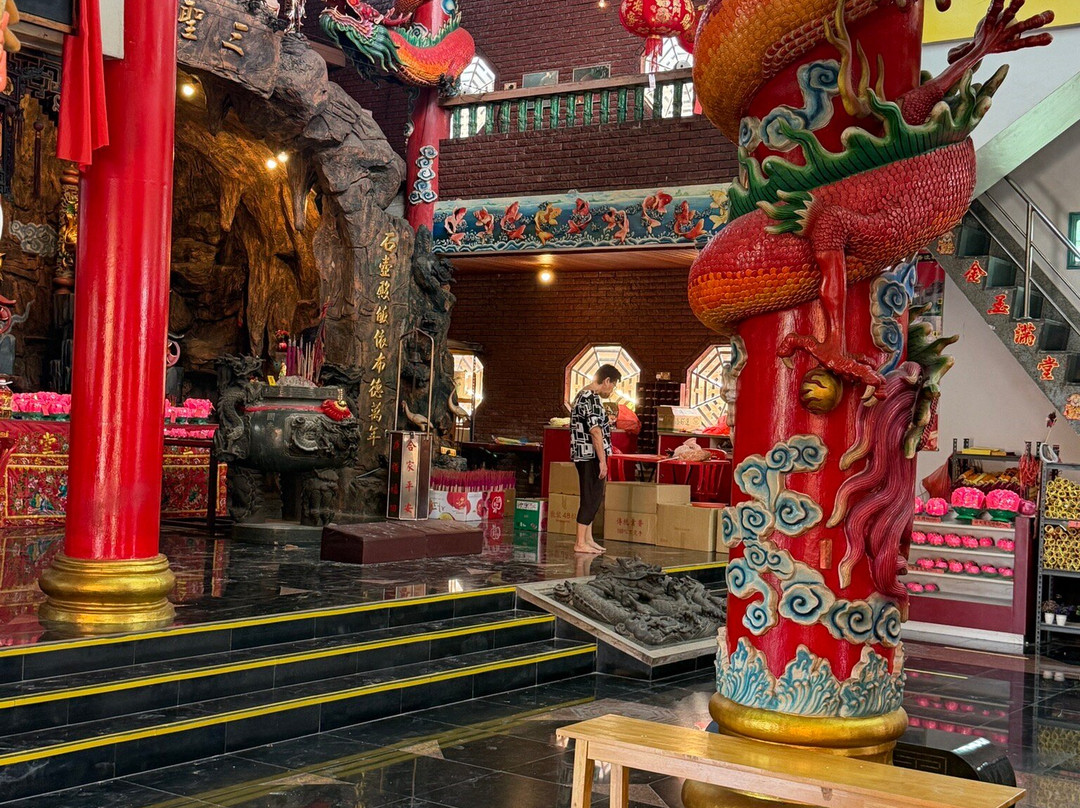 Black Dragon Cave Temple-永平必去景点