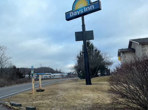 诺顿戴斯酒店主图