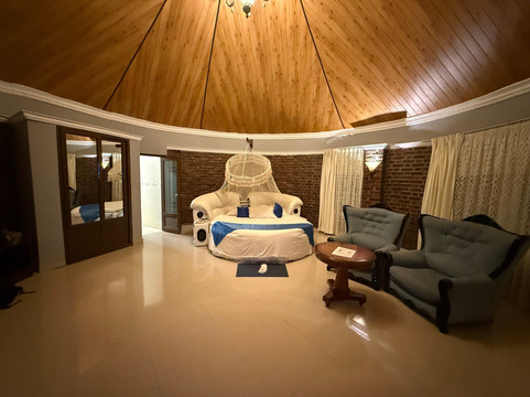 里威度假村及水疗中心主图