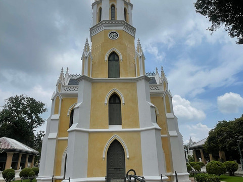 Wat Niwet Thammaprawat-挽巴茵必去景点