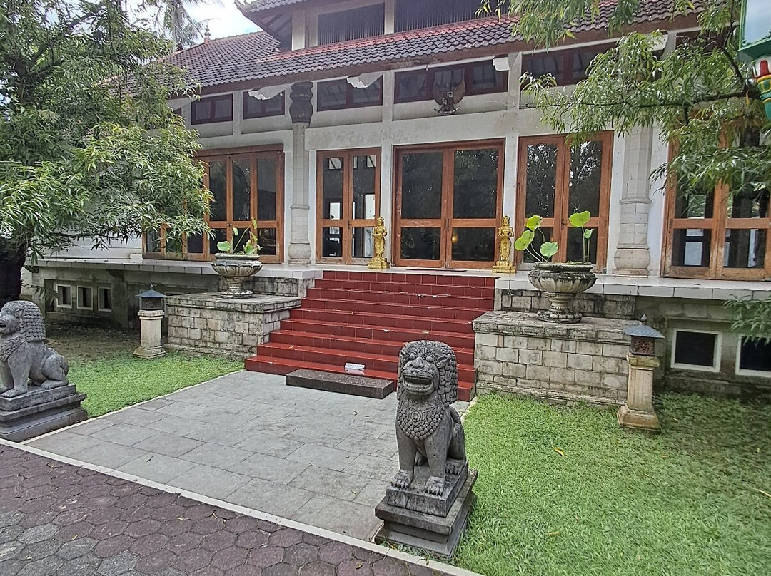 Edwin Tour Guide Yogyakarta-Yogyakarta必去景点