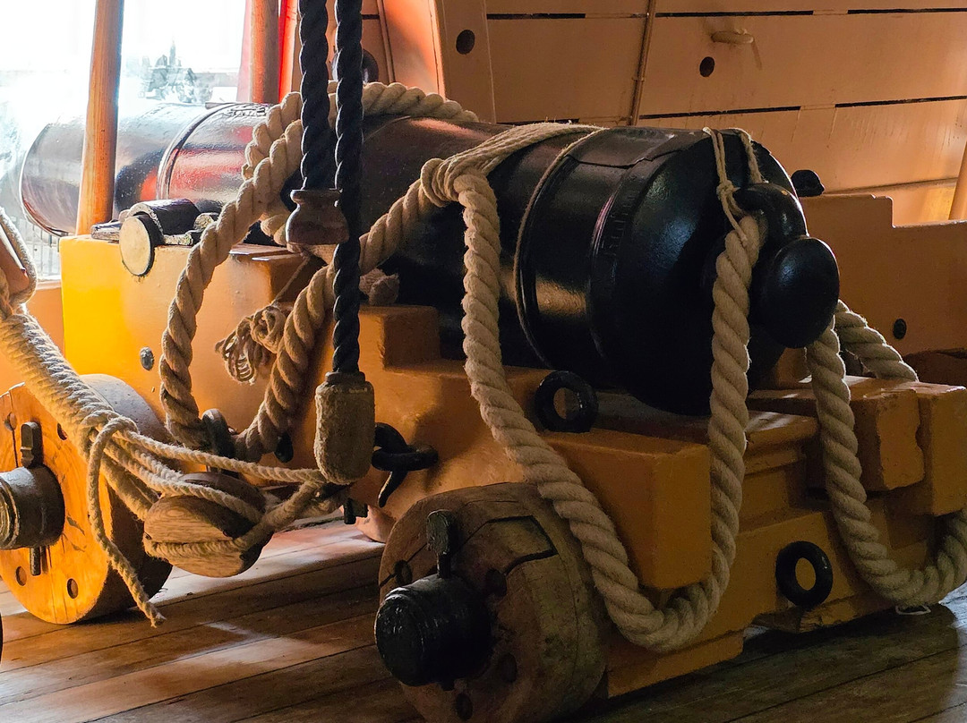 皇家海军胜利号战舰-普兹茅斯必去景点