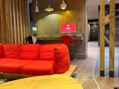 莫斯科中心巴赫鲁希纳宜必思酒店主图