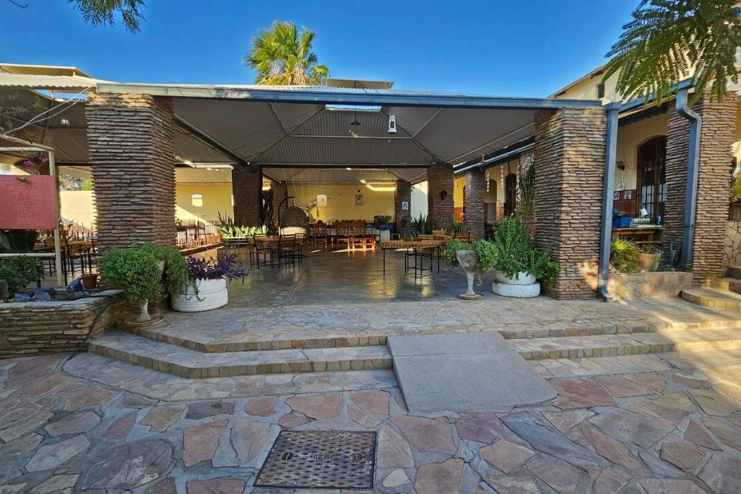Bahnhof Hotel Usakos