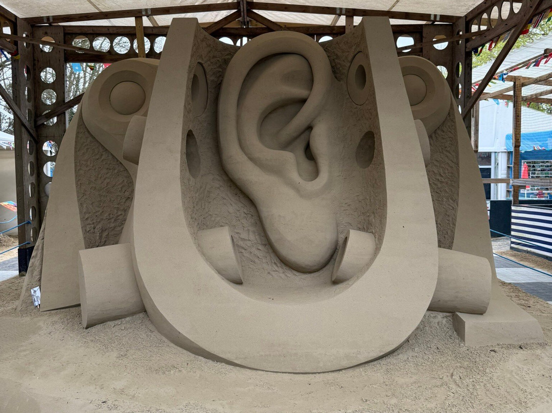 Sandworld Sculpture Park-韦茅斯必去景点