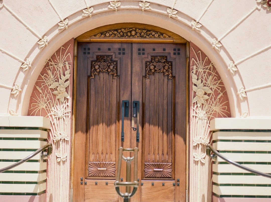 National Tobacco Company Building-纳皮尔必去景点
