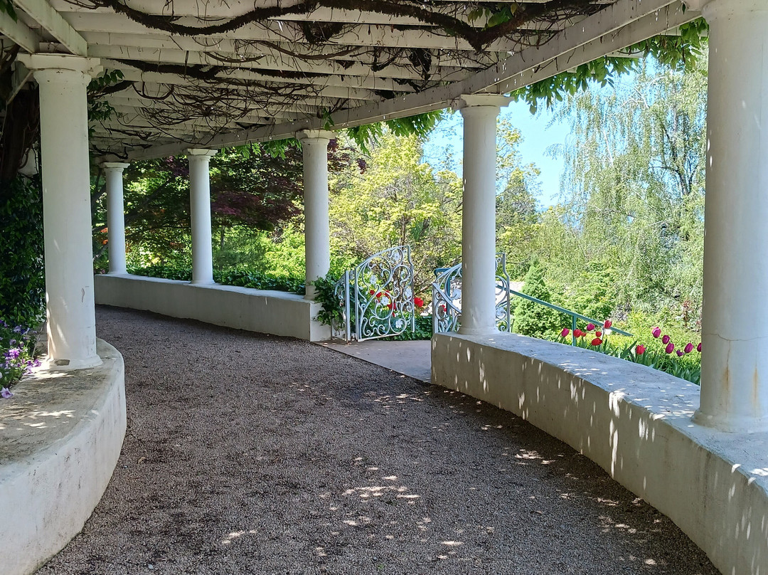 Crystal Hermitage Gardens-Nevada City必去景点